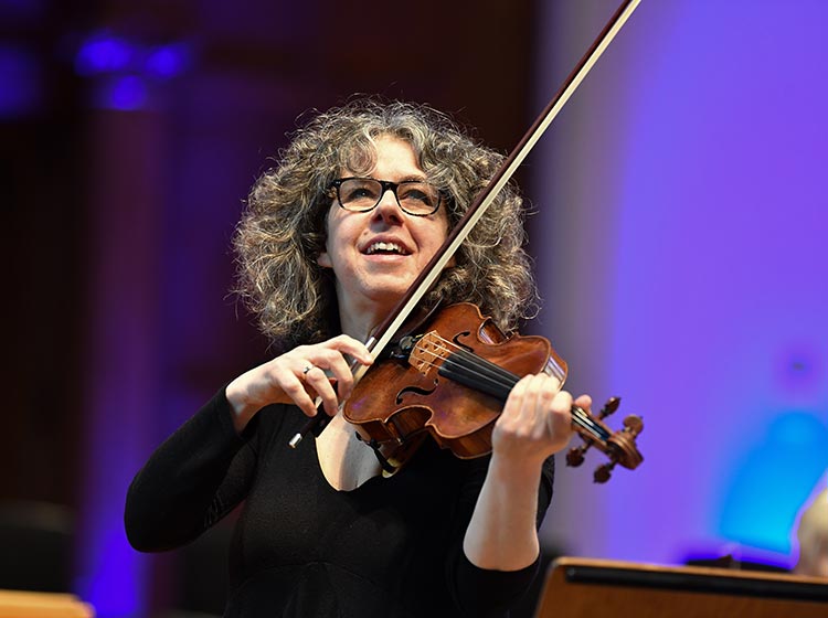 Stephanie Gonley, violin/director of the English Chamber Orchestra Stephanie Gonley, violin/director of the English Chamber Orchestra
